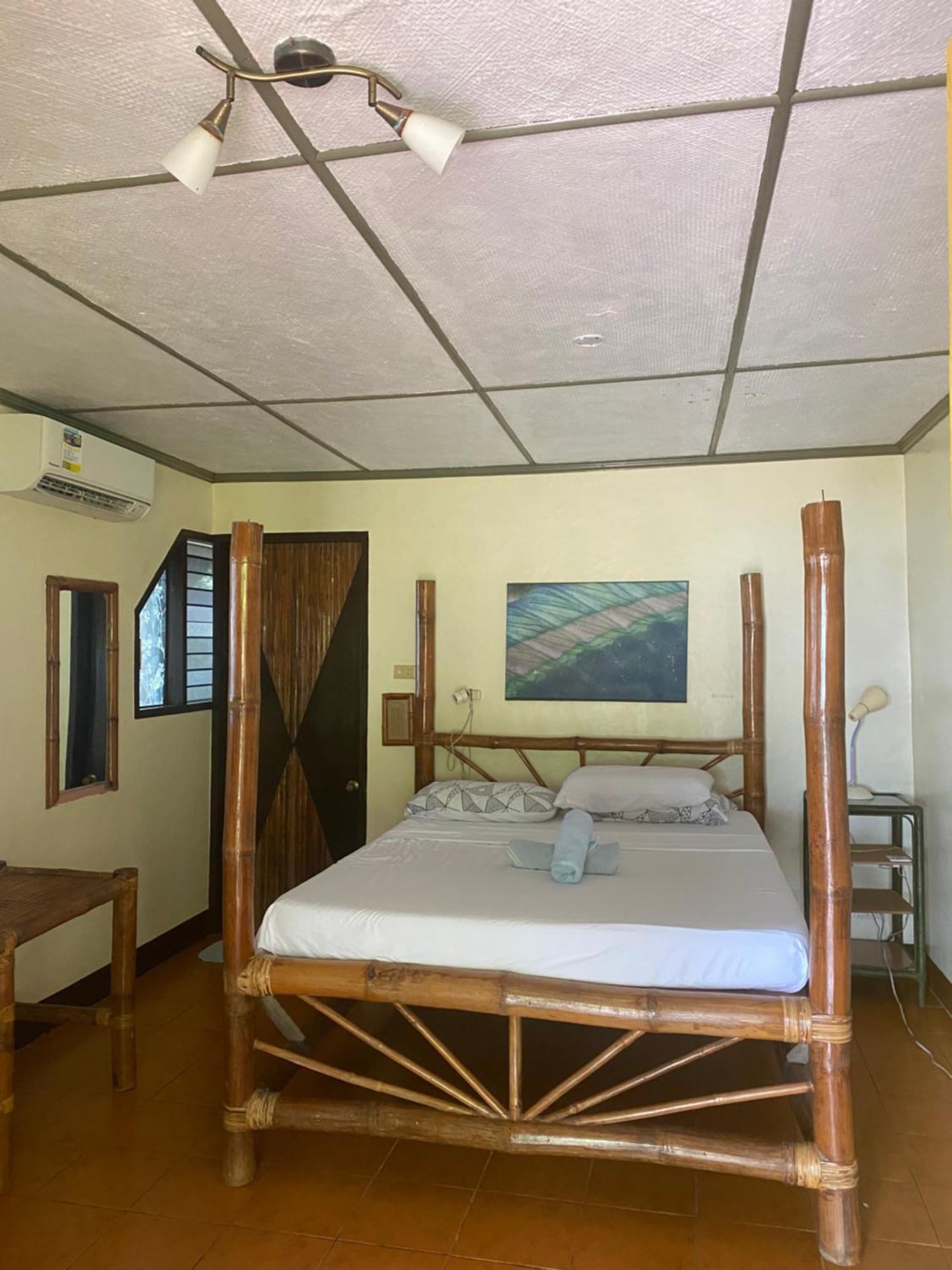 Ravenala Beach Bungalows Moalboal Exterior photo